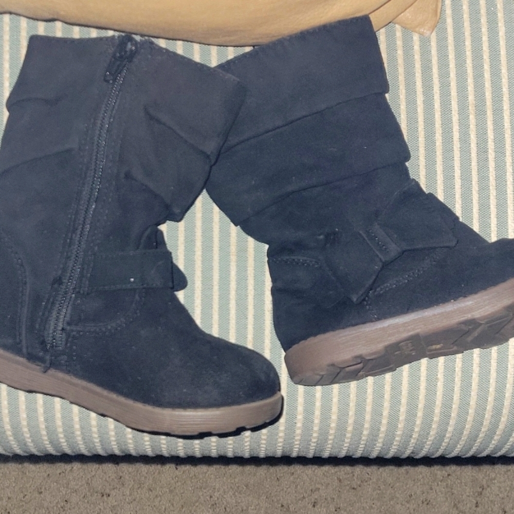 Black zip up Boots